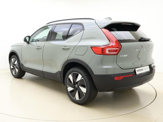 Volvo EX40 Extended Range Plus / NIEUW / DIRECT LEVERBAAR / Climate / 19'' / Donker glas / Sage Green /