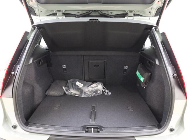 Volvo EX40 Extended Range Plus / NIEUW / DIRECT LEVERBAAR / Climate / 19'' / Donker glas / Sage Green /