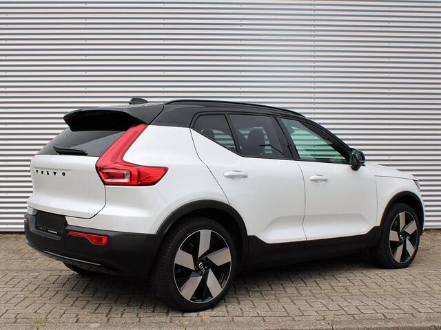 Volvo EX40 Single Motor Extended Range Ultra Automaat / Panoramadak / 20" velgen / 360* camera / Harman Kardon / Privacy Glass