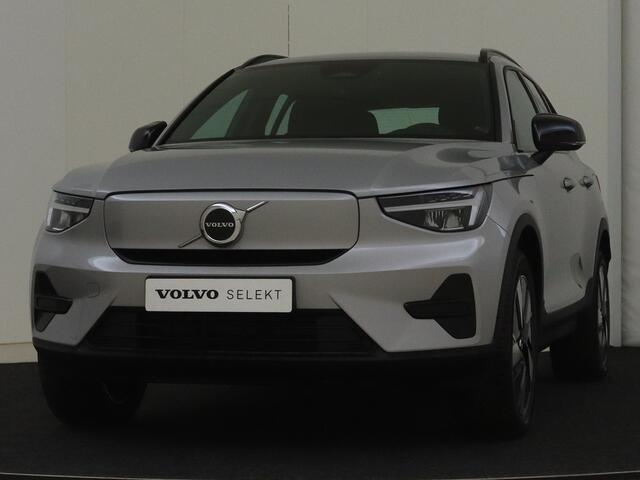 Volvo EX40 Single Motor Extended Range Plus 82 kWh | Trekhaak | ACC | Blis | Stoelverwarming | Camera | All seasons | 19"LMV | Warmtepomp