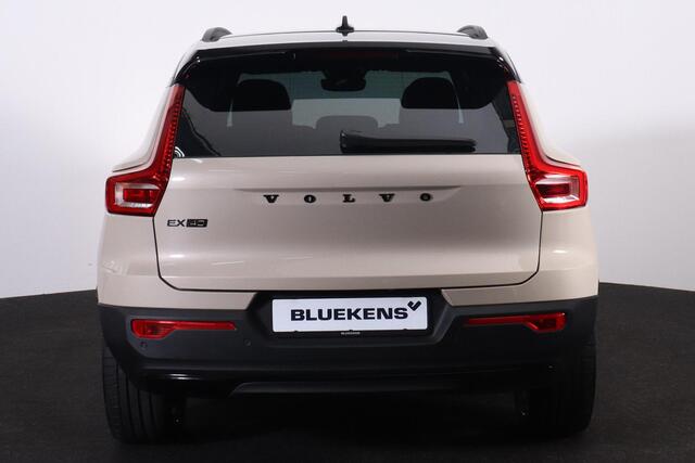 Volvo EX40 Single Motor Business Edition 70 kWh - Parkeercamera achter - Parkeersensoren voor & achter - Luxe lederen bekleding - Cruise control - Zwart Dak - Apple Carplay - Elektr. inklapbare trekhaak - 21' LMV - Fiscale waarde ¤ 48.800,-