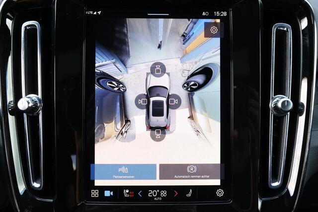 Volvo EX40 Plus Black Edition 70 kWh - IntelliSafe Assist & Surround - 360º Camera - Harman/Kardon audio - Verwarmde voorstoelen & stuur - Parkeersensoren voor & achter - Draadloze tel. lader - Warmtepomp - Extra getint glas - 20' LMV