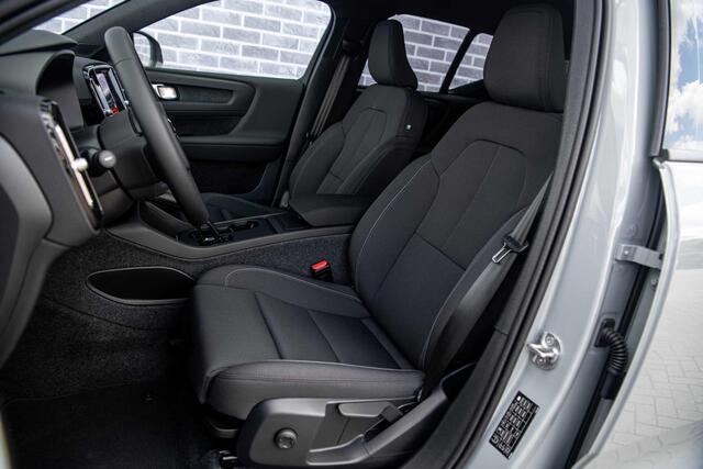 Volvo EX40 Single Motor Extended Range Business Edition | Adaptieve Cruise Control | Climate Pack | Versatility Pakket | All-Season Banden | Harman Kardon |