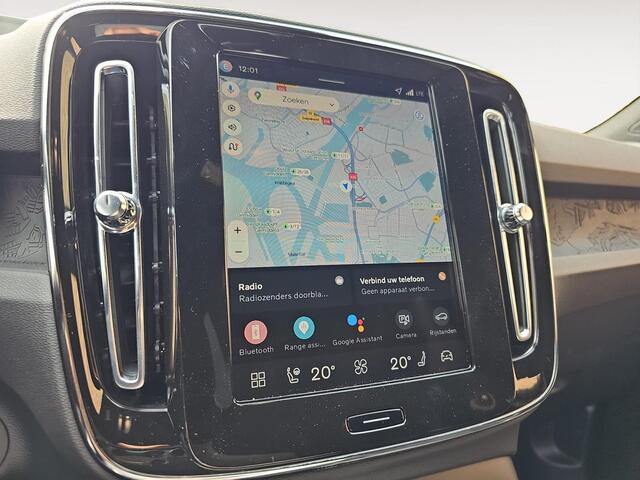 Volvo EX40 Single Motor Extended Range Plus Black Ed. 82 kWh | Extra getint glas | Keyless Entry | Harman/Kardon Audio | Stoelverwarming |