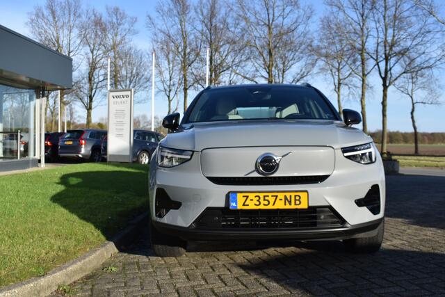 Volvo EX40 Twin Motor Performance 442 PK Plus 82 kWh Trekhaak | ACC | Blis | Stoel &Stuur verwarming | Elektr. stoel | Camera | Leder |