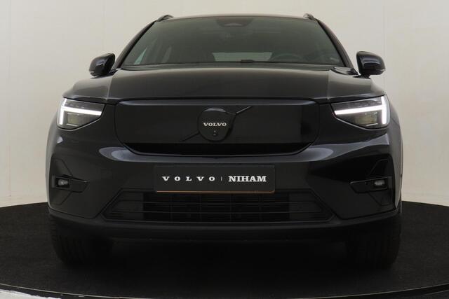 Volvo EX40 SINGLE MOTOR EXTENDED RANGE ULTRA BLACK ED. 82 kWh -PANO.DAK|HARMAN/KARDON|360°CAM|POWER-SEATS|20"