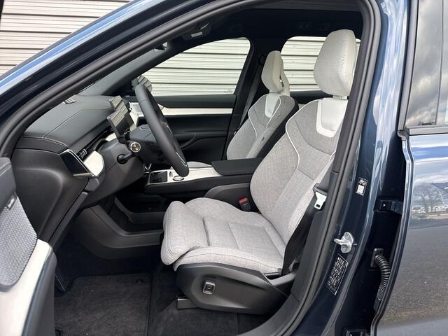Volvo EX90 Twin Motor Performance Ultra 7p. 111 kWh / Uit voorraad leverbaar / Woolblend bekleding / 22" / Luchtvering /