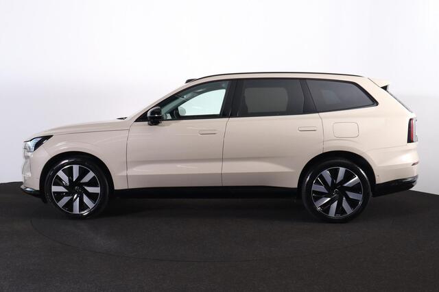Volvo EX90 Twin Motor Performance Ultra 7p. 111 kWh - Luchtvering - Panoramadak - IntelliSafe Assist & Surround - 360º Camera - BOSE speakers - Verwarmde voorstoelen, stuur & achterbank - Parkeersensoren voor & achter - Head up display - Draadloze tel. lader - Extra