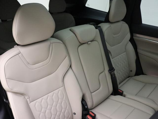 Volvo EX90 Twin Motor Performance Ultra 7p. 111 kWh / Bowers&Wilkins Audio / Luchtvering / Pilot Assist Pack / Climate Pack / Extra Getint glas /