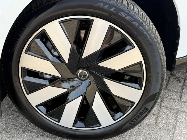Volvo EX90 Single Motor Plus 7p. 104 kWh | Nieuw Binnen | Bose audio | 360° Camera | 21'' | Climate Pack | Pilot Assist Pack | Head Up Display | Panorama Dak |