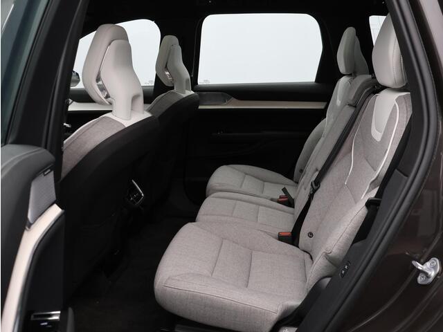 Volvo EX90 Twin Motor Performance 517PK Ultra 111 kWh / Luchtvering / Bowers & Wilkins / Pilot Assist Pack / 22" / Tailored Wool Blend bekleding /