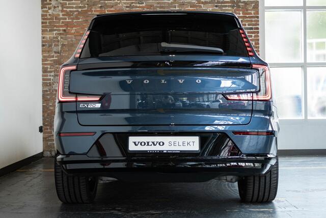 Volvo EX90 Twin Motor Performance Ultra 7p. 111 kWh | Bowers & Wilkins Premium Audio | 22" Lichtmetalen Velgen | Park Pilot Assist | Actieve Luchtvering | Stuurverwarming | Tailor Wool Blend bekleding | Google infotainment |