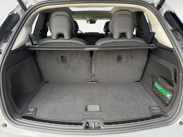 Volvo EX90 Twin Motor Performance Ultra 7p. 111 kWh | Trekhaak | Bowers & Wilkins Audio | Extra getint glas | Pilot Assist |