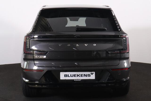 Volvo EX90 Performance Ultra 7p. 111 kWh - Luchtvering - Panoramadak - IntelliSafe Assist & Surround - 360º Camera - Bose Audio - Verwarmde voorstoelen, stuur & achterbank - Parkeersensoren voor & achter - Head up display - Extra getint glas - Elektr. inklapbare tre