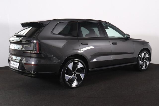 Volvo EX90 Performance Ultra 7p. 111 kWh - Luchtvering - Panoramadak - IntelliSafe Assist & Surround - 360º Camera - Bose Audio - Verwarmde voorstoelen, stuur & achterbank - Parkeersensoren voor & achter - Head up display - Extra getint glas - Elektr. inklapbare tre