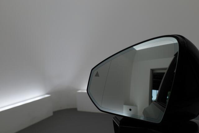 Volvo EX90 Twin Motor Plus 7p. 111 kWh | HUD | Luchtvering | Elek. Trekhaak | CarPlay | 360cam | B&W