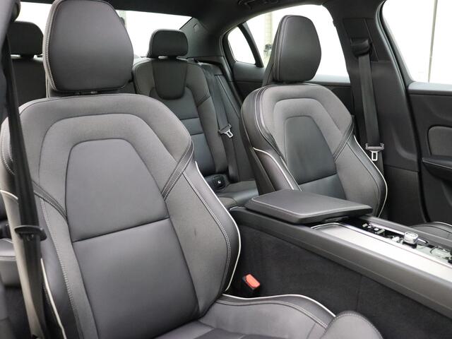 Volvo S60 B4 211pk R-Design / Styling kit / HUD / Panorama dak / Stand kachel / H&K audio / 360 camera / Trekhaak /