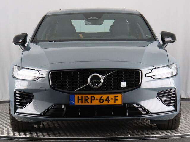Volvo S60 2.0 T8 AWD Polestar Engineered (Pano / B&W / 360 Camera / Head up)