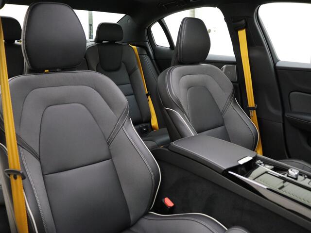 Volvo S60 T8 455pk AWD Polestar Engineered / B&W Audio / Gelaagd glas / Öhlins instelb. dempers / Brembo remmen / Panoramadak / 360 Camera / Head-Up /