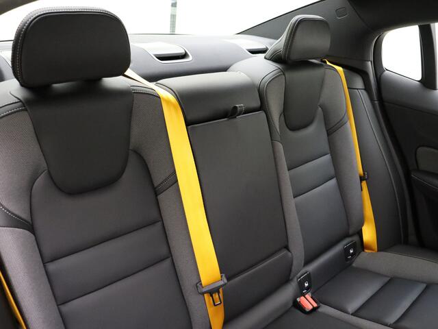 Volvo S60 T8 455pk AWD Polestar Engineered / B&W Audio / Gelaagd glas / Öhlins instelb. dempers / Brembo remmen / Panoramadak / 360 Camera / Head-Up /