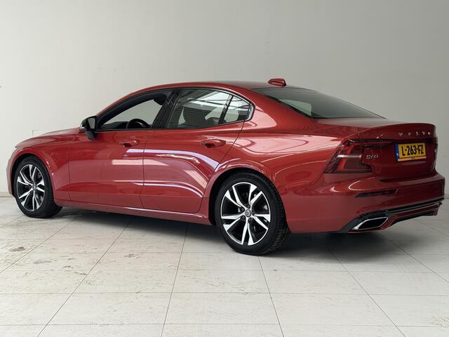 Volvo S60 2.0 B4 R-Design | Elektrisch verstelbare voorstoelen | Trekhaak wegklapbaar | Harman&Kardon |