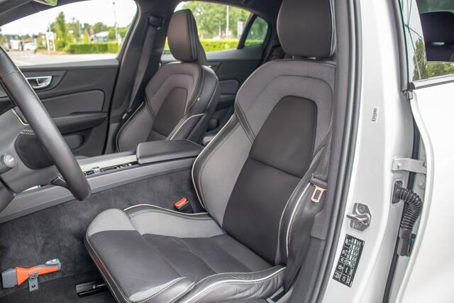 Volvo S60 B4 R-Design, Harman/Kardon, Stoel & Stuurverwarming, Trekhaak, Camera, Memory, Carplay, Adaptive Cruise.
