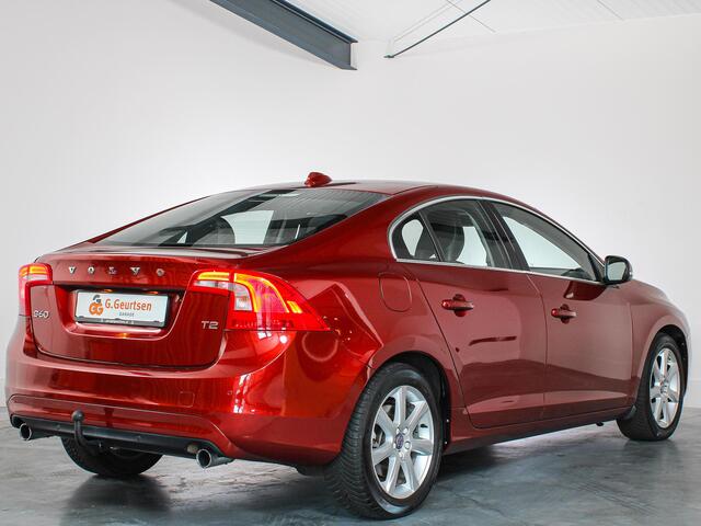 Volvo S60 1.5 T2 Kinetic, Trekhaak, Automaat, Navigatie, Stoelverwarming, 77dkm!