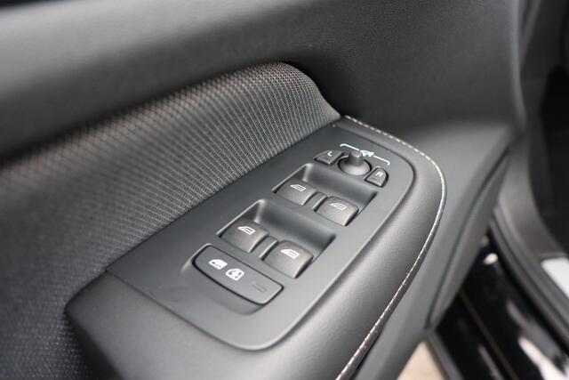 Volvo S60 2.0 Recharge T8 AWD Ultimate Dark, Pano, Bowers & Wilkins