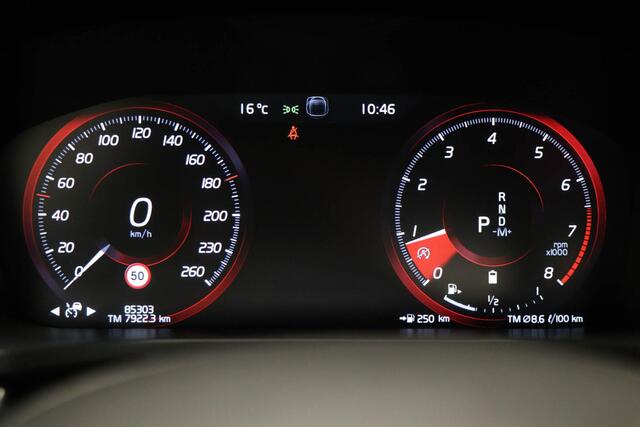 Volvo S60 2.0 B4 R-Design | CLIMATE PRO / AUDIO & PARK ASSIST- PACK | STUURVERWARMING | CAMERA
