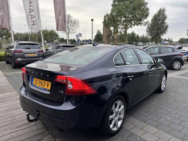 Volvo S60 1.5 T2 Kinetic Automaat | Navigatie | Cruise Conrtrol | Leder | Stoelverwarming | 1e Eig. | Trekhaak | Lage km stand!