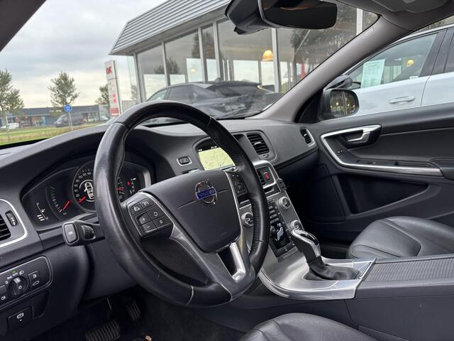 Volvo S60 1.5 T2 Kinetic Automaat | Navigatie | Cruise Conrtrol | Leder | Stoelverwarming | 1e Eig. | Trekhaak | Lage km stand!