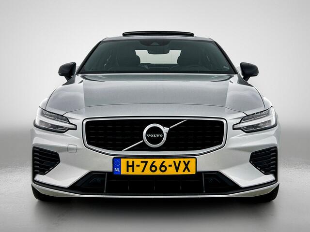 Volvo S60 2.0 T6 AWD Twin Engine R-Design / Navi / Cruise-adap / Harman Kardon / Lederen Int / Panorama schuifdak / Carplay / Apk 04-2026