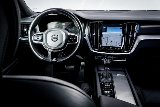 Volvo S60 T5 250 Pk Geartronic R-Design | Panoramadak | 18 inch | Trekhaak | Volvo on Call | Elektr. Stoel