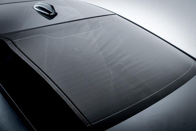 Volvo S60 T5 250 Pk Geartronic R-Design | Panoramadak | 18 inch | Trekhaak | Volvo on Call | Elektr. Stoel