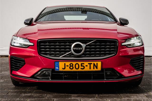 Volvo S60 2.0 Recharge T6 AWD R-Design Panoramadak/ Contourstoelen/ Camera/ Blindspot/ Navigatie/ Carplay