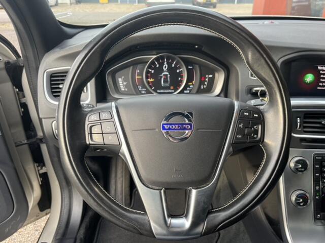 Volvo S60 1.5 T2 Polar+ Dynamic | Automaat | Nav | Leer | 17"LMV