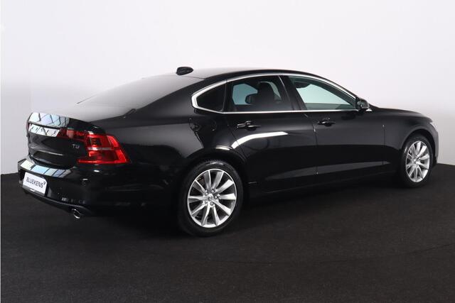Volvo S90 T5 Momentum - Adaptive Cruise Control - Pilot Assist - BLIS dodehoekassistentie - Elektr. bedienbare best.stoel met geheugen - Lederen bekleding met zittingverlengers - Verwarmbare voorstoelen - Full LED verlichting met actieve bochtenverlichting - Apple®