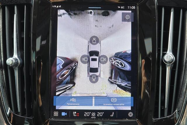 Volvo S90 T8 AWD Ultimate Dark - Schuif/kanteldak - IntelliSafe Assist & Surround - 360º Camera - Harman/Kardon audio - Adaptieve LED koplampen - Verwarmde voorstoelen, stuur & achterbank - Parkeersensoren voor & achter - Elektr. bedienb. voorstoelen met geheugen -