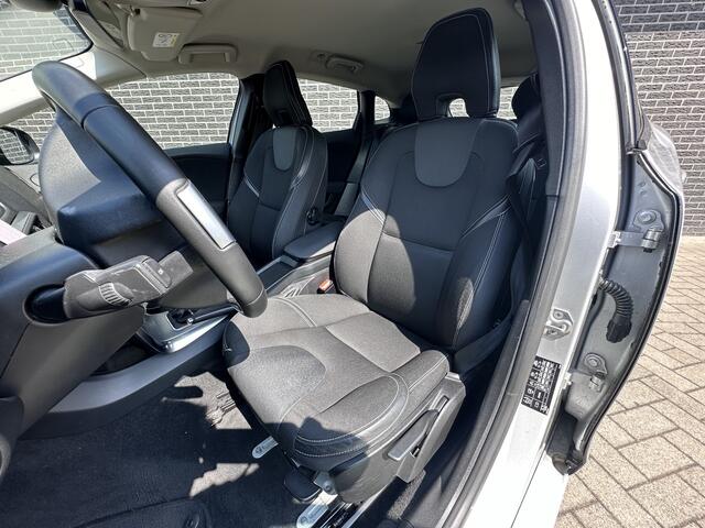 Volvo V40 1.5 T2 Nordic+ | Navigatie | Stoelverwarming | Climate Control