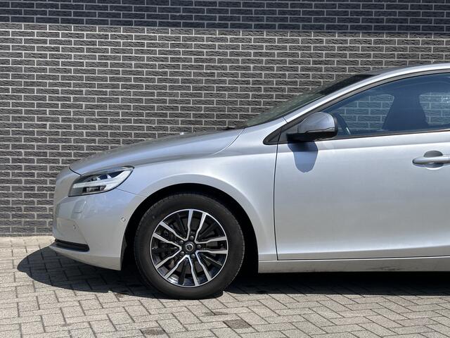 Volvo V40 1.5 T2 Nordic+ | Navigatie | Stoelverwarming | Climate Control