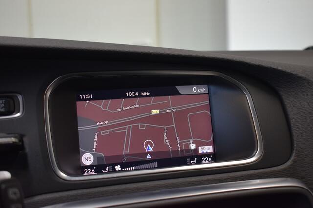 Volvo V40 2.0 T3 153pk Nordic+ Trekhaak 1500kg/ Navi/ Cruise/ 17"LMV/ PDC