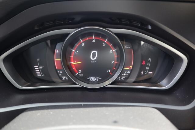 Volvo V40 1.5 T2 Polar+ | navi/BT | cruise | led | dealer oh | NL | boekje