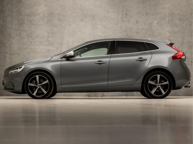 Volvo V40 2.0 T4 R-Design Sport 191Pk Automaat (PANORAMADAK, NAVIGATIE, CLIMATE, CAMERA, GETINT GLAS, LEDEREN SPORTSTOELEN, STOELVERWARMING, LED KOPLAMPEN, NIEUWE APK, NIEUWSTAAT)