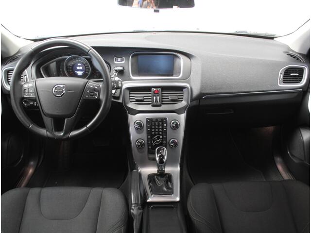 Volvo V40 1.5 T2 Momentum CLIMATE | LED | AFN TREKHAAK | LMV | CRUISE | AUTOMAAT