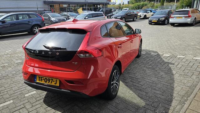 Volvo V40 1.5 T2 Edition+