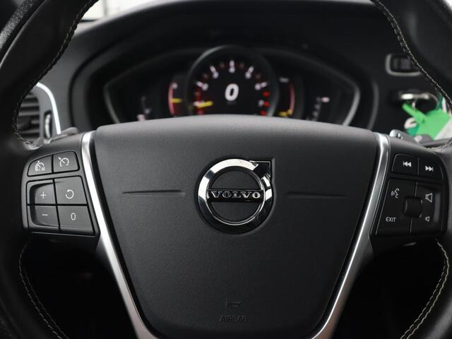 Volvo V40 1.5 T3 Polar+ Sport | Panoramadak | Stoelverwarming | Camera | Full LED | Navigatie | Park Assist | Harman/Kardon | Keyless | R Design