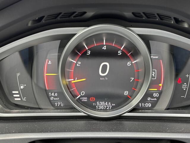 Volvo V40 2.0 T2 225pk R-Design PDC camera Stoelverwarming Heico