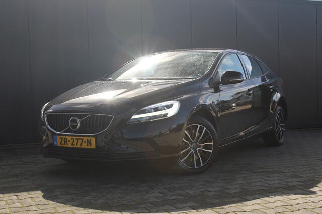 Volvo V40 1.5 T2 Polar+ | Incl. 12 maanden garantie | Automaat | Trekhaak | Navigatie | Bluetooth | Lichtmetalen velgen | Stoelverwarming | Parkeersensoren | Cruise control