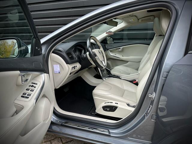 Volvo V40 2.0 D3 INSCRIPTION AUT|PANO|ACC|BLINDSPOT|H/K|MEMORY