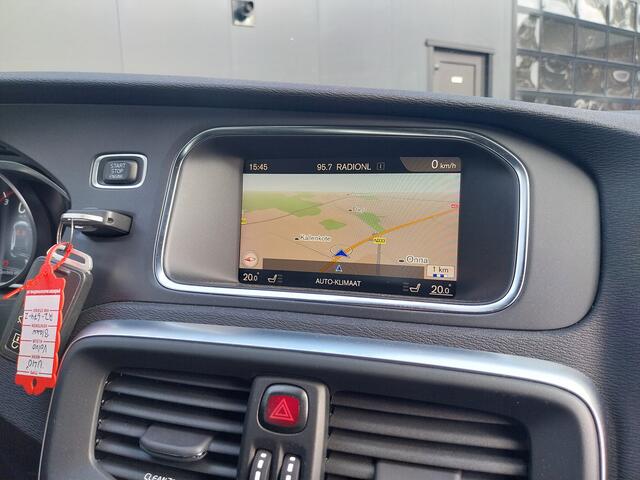 Volvo V40 2.0 T4 191 PK Business Sport R Design ALCANTARA LED NAVI CRUISE ECC